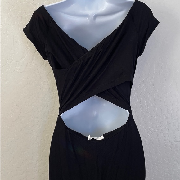 Black knit crisscross back dress - Picture 2 of 9